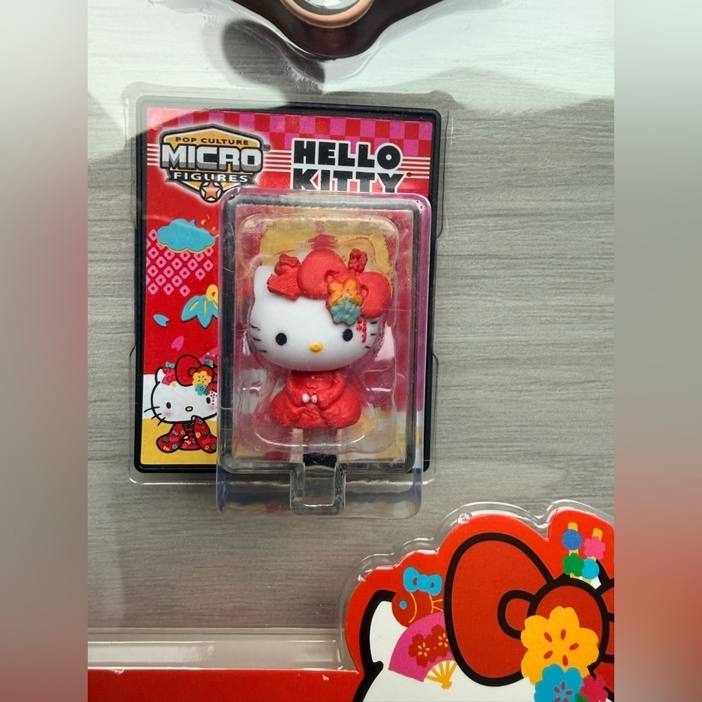 Set of 5 Colorful Plush Toys and hello kitty Mini - Picture 3 of 6